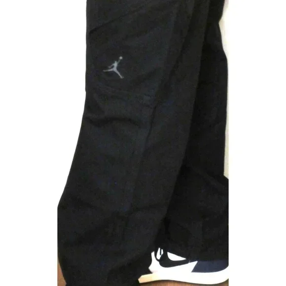 Jordan Men's MJ Chicago Cotton Cargo Casual Air Jordan Logo Pants Black NWT - Picture 3 of 11
